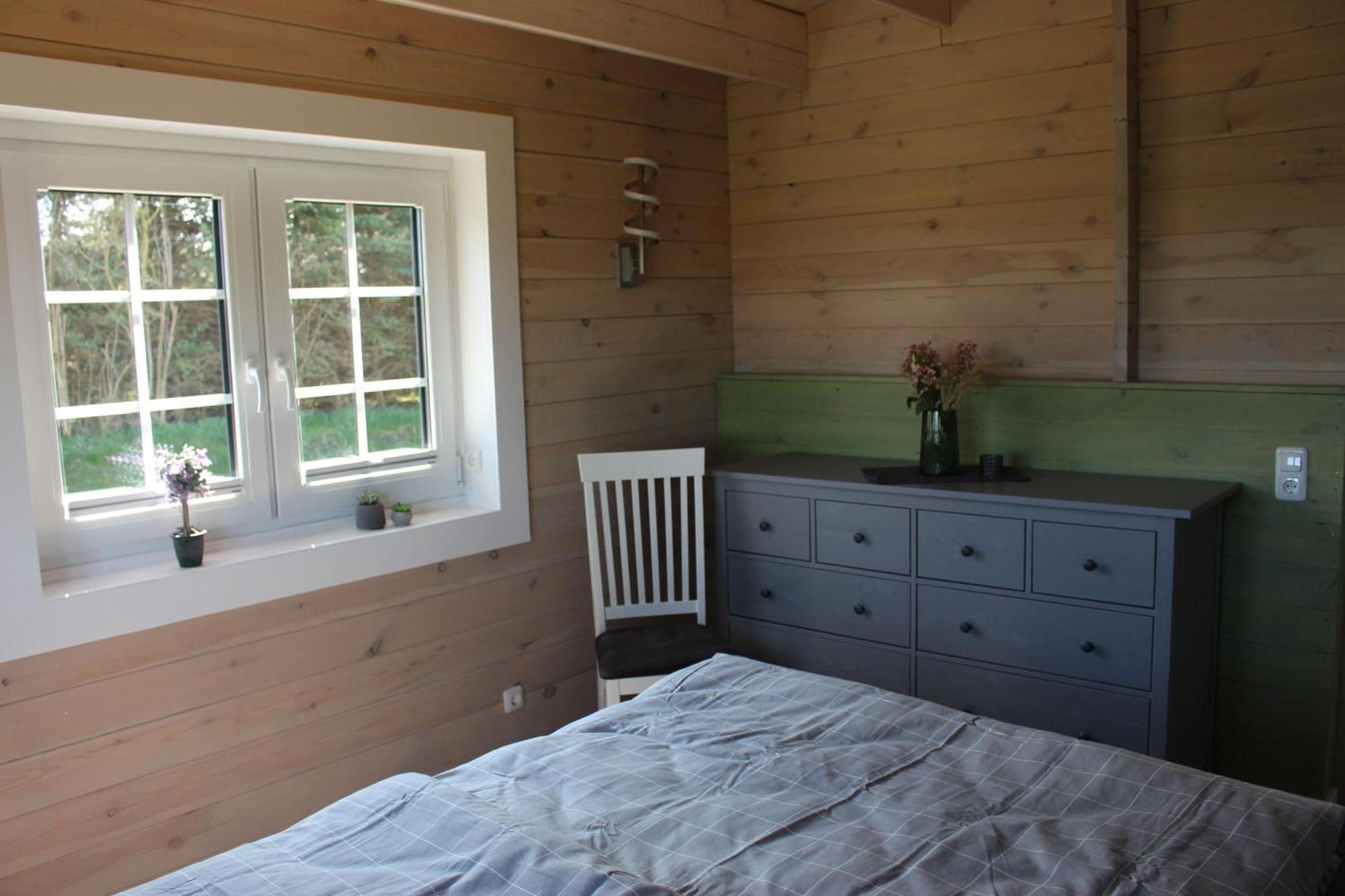 Idyllisches-Blockbohlenhaus-Mit-Eigenem-Garten-Und-Sauna-Zum-Wohlfuehlen Martensrade Εξωτερικό φωτογραφία