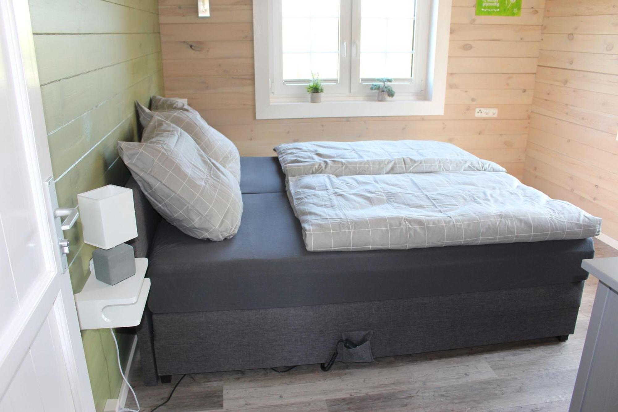 Idyllisches-Blockbohlenhaus-Mit-Eigenem-Garten-Und-Sauna-Zum-Wohlfuehlen Martensrade Εξωτερικό φωτογραφία